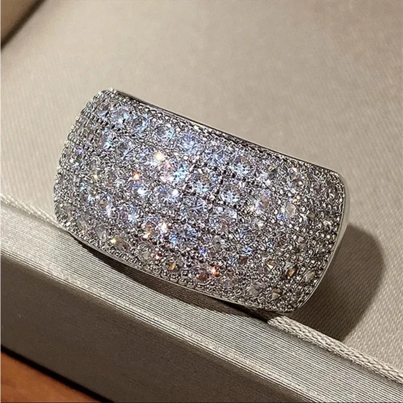 New 925 Silver Shine Luxury Wedding Ceremony Diamond Ring 💍 - Picture 1 of 6